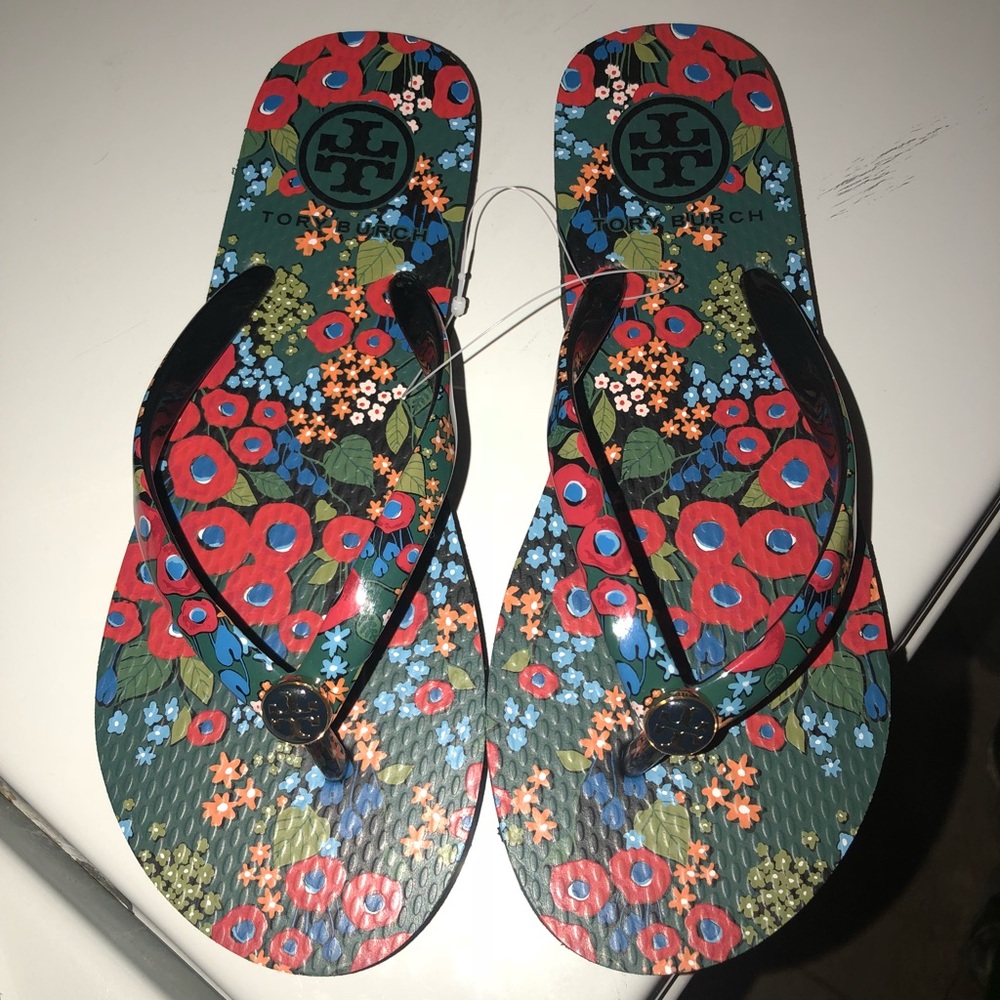 NWT Tory Burch thin flip flop in darling floral